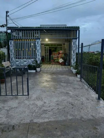 Nợ dí ! Bán căn nhà cấp 4 ở Đ. Số 28- Tân Thông Hội 124m2 - Sổ hồng riêng  giá 1 tỷ 300 triệu