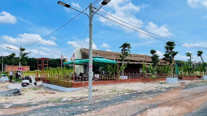 CHÍNH CHỦ CẦN BÁN 450M² ĐẤT THỔ CƯ, NGAY TTHC CHƠN THÀNH. ĐƯỜNG NGUYỄN VĂN LINH, DÂN CƯ ĐÔNG ĐÚC. GIÁ 680TR