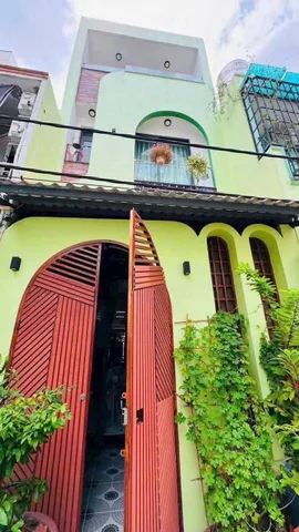 Bán Nhà đẹp 69m2 giá 6.5 tỷ tại  Chiến Lược , hẻm 6m -3 tầng BTCT Bình Tân TP. Hồ Chí Minh