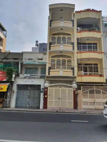 Bán Nhà mặt tiền Đường Đào Duy Anh 4 x 17 x 4 tầng hoàn công đủ. Gần sân bay, quân khu 7...