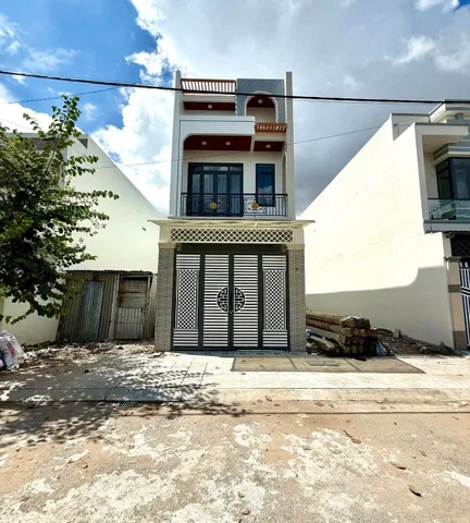 Bán Nhà riêng 81m2 có sẵn 81 m2 thổ cư giá 2.75 tỷ tại Xã Trường An Thành phố Vĩnh Long Vĩnh Long