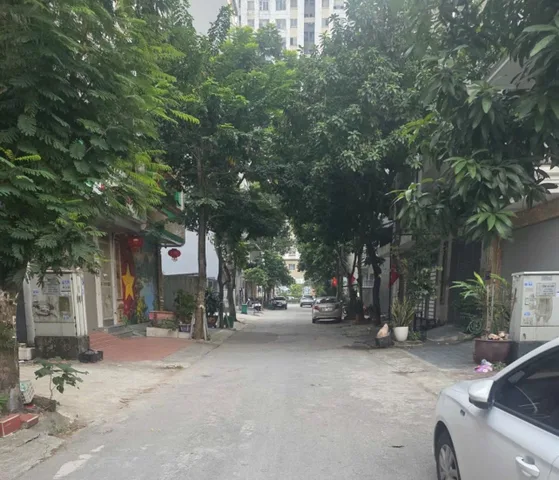 Bán Nhà riêng 50m2 có sẵn 50 m2 thổ cư giá 13.8 tỷ tại Dịch vụ 08 Tổ 20 Kđt kiến hưng Phường Kiến Hưng Quận Hà Đông Hà Nội