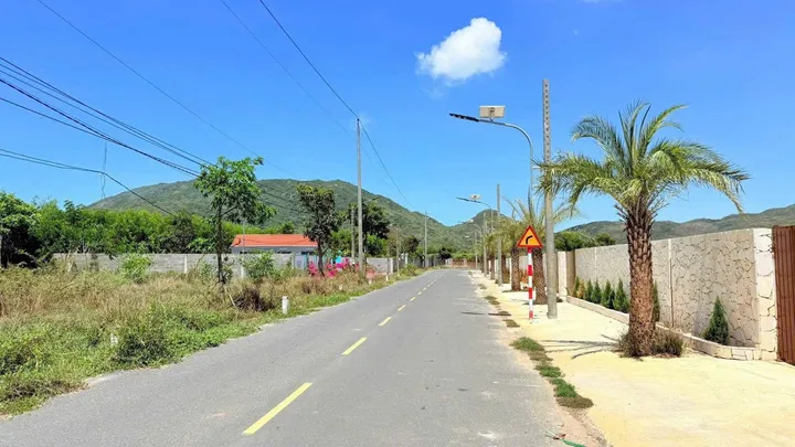 CẮT LỖ LÔ CHỈ 750TR ĐẤT NGAY CÁNH ĐỒNG GIÓ BIỂN PHƯỚC HẢI , CÁCH BIỂN 2KM