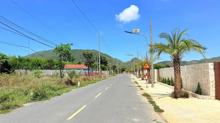 CẮT LỖ LÔ CHỈ 750TR ĐẤT NGAY CÁNH ĐỒNG GIÓ BIỂN PHƯỚC HẢI , CÁCH BIỂN 2KM