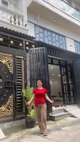 CẦN BÁN GẤP NHÀ  NGAY TÂN KỲ TÂN QUÝ RỘNG NGANG KHỦNG 8 M , CÓ 5 PHÒNG , ĐƯỜNG XE TẢI