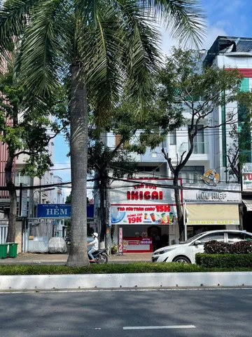 CHO THUÊ NHÀ 1 TRỆT 2 LẦU GÓC 2 MẶT TIỀN ĐƯỜNG 3/2 - NHÀ KẾ ĐẠI HỌC CẦN THƠ