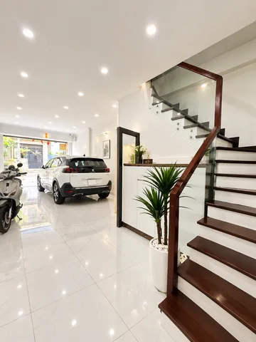 Bán Nhà riêng 35m2 có sẵn 35 m2 thổ cư giá 10.8 tỷ tại đường Phố Khương Đình Phường Khương Đình Quận Thanh Xuân Hà Nội
Lh:0377224604