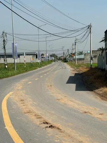 Bán nhà kho 1/ Bình Tả, xã Đức Hòa Đông dt 450m2 giá 4,5 tỷ