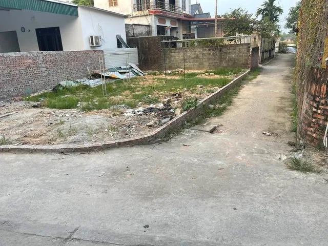 Lô Góc 100m2 có sẵn 100 m2 thổ cư giá 2 tỷ tại Xã Vật Lại Huyện Ba Vì Hà Nội