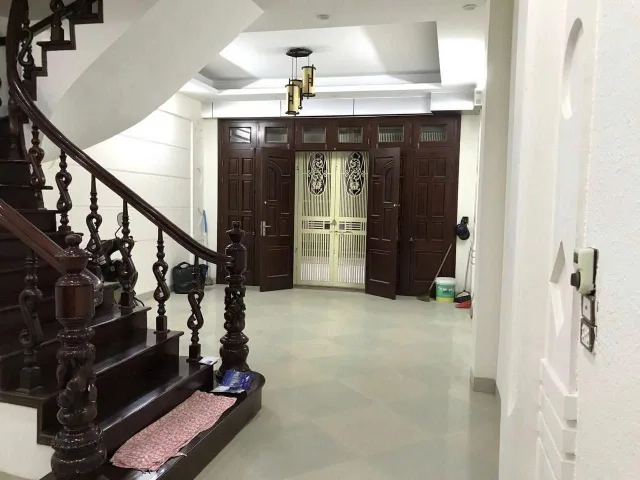 Cho thuê nhà Ngõ Ô TÔ Thông Trần Quốc Hoàn, Cầu Giấy 50m x 5T (6 phòng) giá 20 triệu