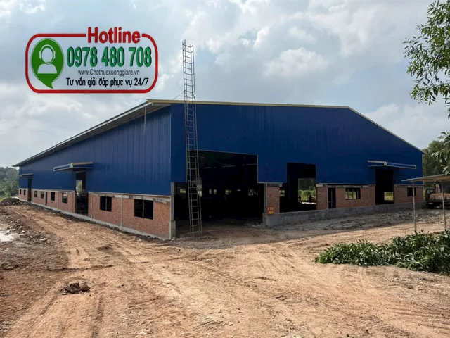 Cho thuê xưởng 5000m2  Tân Uyên Bình Dương . PCCC tự động , đường cont , g.tờ đầy đủ