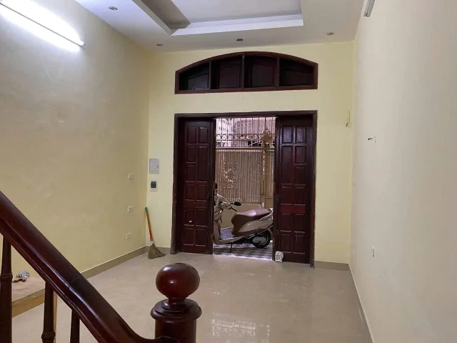Cho thuê nhà ngõ 68 Trung Liệt, Thái Hà_Đống Đa 50m x 4T (4 ngủ) giá 16 triệu