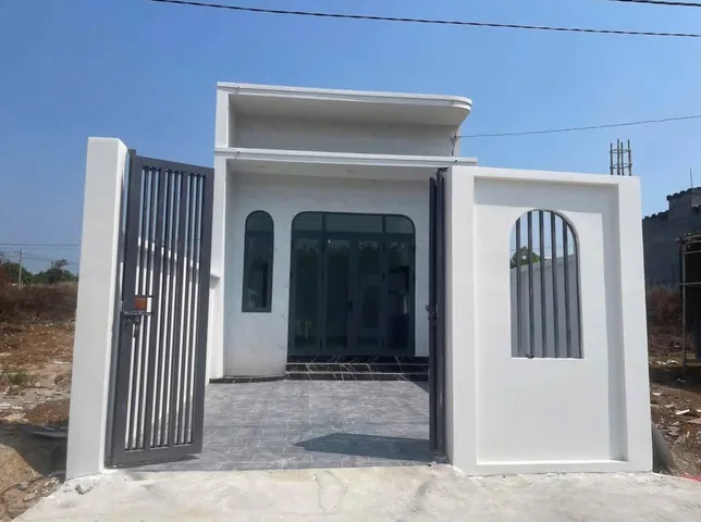 Thanh toán 425tr nhận ngay căn nhà ngay vùng ven Sài Gòn.