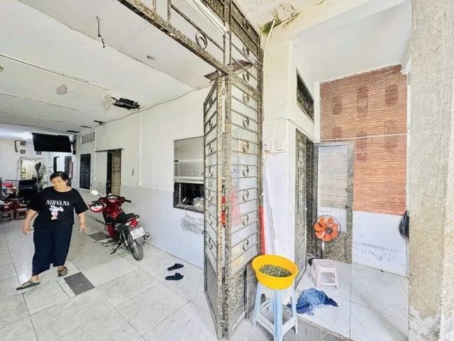 Đường VIP nhà mặt tiền Mai Văn Ngọc, P.11, Phú Nhuận, 8x18m, 3 tầng, chỉ 21 tỷ
