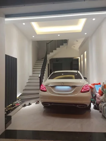 Bán Nhà Kim Giang. Thanh Xuân. Ô Tô. Vỉa Hè. DT 52m2. MT 4m. 4 Tầng. Giá 20.6 Tỷ.