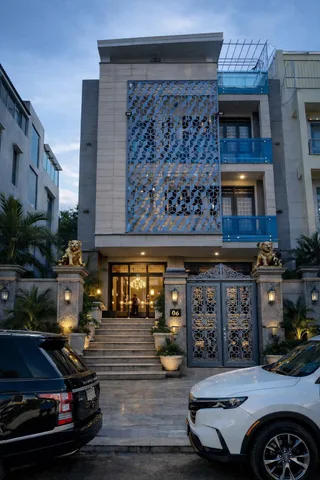 BDS HVL LVCC 🏡 CHO THUÊ VILLA CAO CẤP MẶT TIỀN BÁT NÀN – KHU VỰC ĐẮC ĐỊA Q2