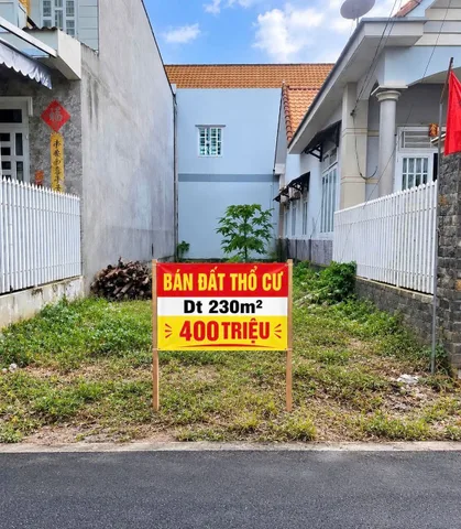 Ông bác gởi bán lô đất sát bên trung tâm hành Bàu Bàng, cách chợ chỉ 5P. Mặt tiền đường hữu 12 m thích hợp cho anh chị kinh doanh xây ở. Vị trí tại bàu bàng Bình Dương