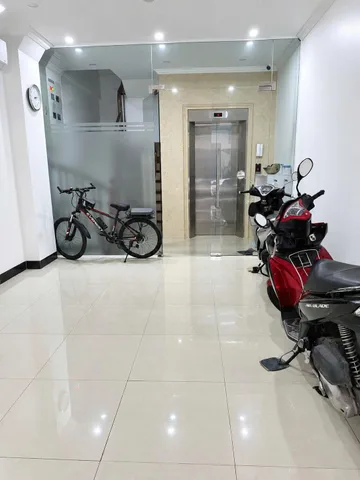 Cho thuê nhà 7 tầng THANG MÁY ngõ 201 Trần Quốc Hoàn,. 45 triệu/tháng. Ưu tiên: Hộ GĐ. VP, KD Onl