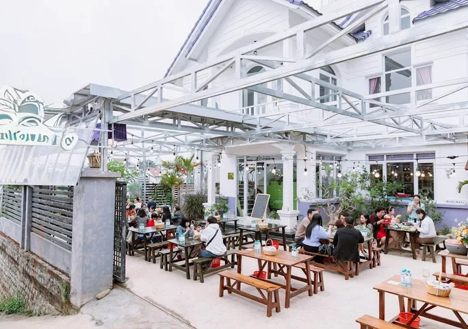 Bán Nhà riêng 376m2 có sẵn 300 m2 thổ cư giá 15 tỷ tại Đường Nguyễn Hữu Cảnh Phường 8 Thành phố Đà Lạt Lâm Đồng