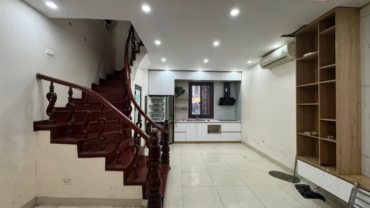 Cho thuê Nhà riêng 40m2 giá 15.5 triệu tại Đường Vĩnh Hồ Phường Thịnh Quang Quận Đống Đa Hà Nội