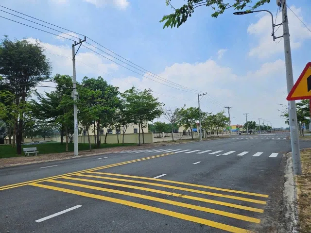 Chú gửi Bán Đất 1000m2 nằm trên mặt tiền đường nhựa 10m anh chị kinh doanh được ngay cách khu công nghiệp Minh Hưng 5P tại Minh Hưng Chơn Thành Bình Phước