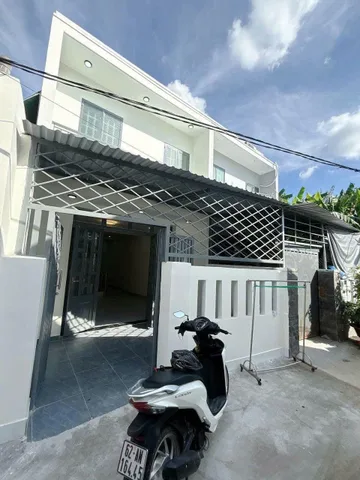 🏡 NHÀ 1 TRỆT 1 LẦU NỞ HẬU – SÁT QL50, TT CẦN GIUỘC