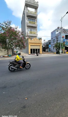 HAI BÀ TRƯNG P.ĐÔNG HÒA - NHÀ 5 TẦNG THANG MÁY 92M2 - 12,8 TỶ