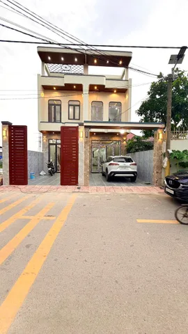 Bán Nhà Đường Bùi Thị Xuân, Tân Đông Hiệp, TP.HCM, Hẻm Nhựa Ô Tô, DT 101.7m², Full Nội Thất, Sổ Sẵn, Giá 5.5 Tỷ TL tốt
