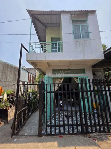 Bán Nhà riêng 100m2 có sẵn 100 m2 thổ cư giá 2.1 tỷ tại Phường Tân Bình Thành phố Dĩ An Bình Dương