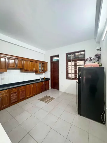Cho thuê nhà LK KĐT Nam La Khê - Hà Đông 65m x 4T Ô TÔ ĐỖ CỬA giá 16 triệu