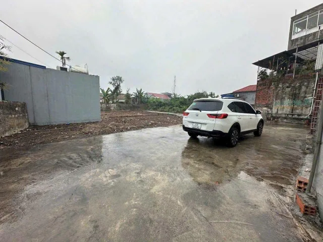 cắt lỗ 78m giá 1.38 tỷ tại Thiên Hương ngõ ô tô 24 chỗ. Sau 1 nhà mặt đường.l/h:076.231.9990 e Thúy