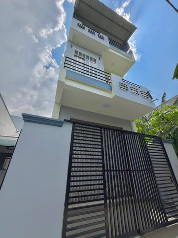 🏡 NHÀ RỘNG 300M² SÀN — THUÊ 8 TRIỆU/THÁNG!