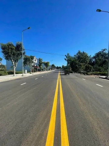 Bán RẺ NHẤT KHU — Mặt tiền Hoàng Văn Thụ P1 Bảo Lộc