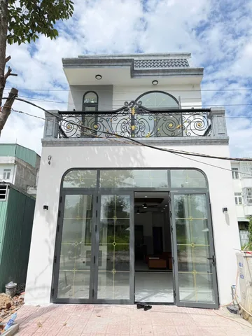 BÁN NHÀ GOLDEN CENTER CITY – KHU A Kết cấu: 1 trệt + 1 lầu 4 phòng ngủ – 3 WC 0922222590