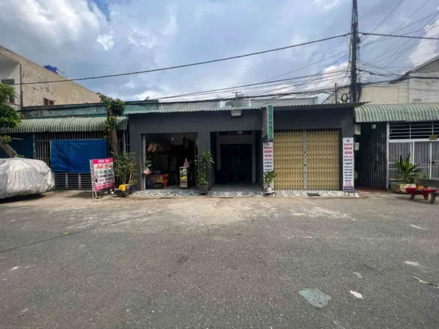 Bán Nhà trọ 280m2 có sẵn 280 m2 thổ cư giá 9.9 tỷ tại Đường số 3 Phường Dĩ An Thành phố Dĩ An Bình Dương
