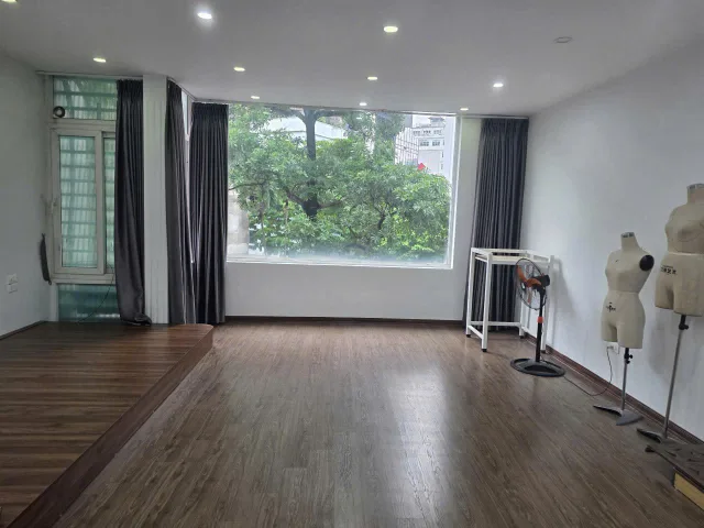 Cho thuê Mặt bằng kinh doanh 80m2 giá 12 triệu tại Đường Thái Hà Phường Trung Liệt Quận Đống Đa Hà Nội