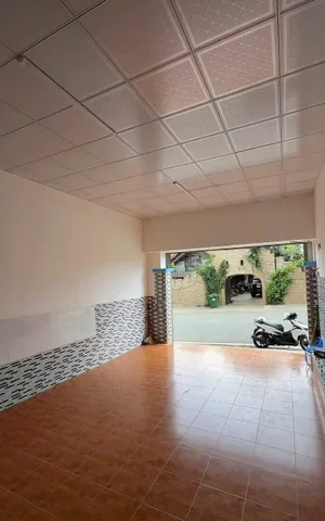 Cho thuê Nhà nguyên căn 4 phòng ngủ sân đậu ô tô giá 8 triệu tại Phường 7 Thành phố Đà Lạt Lâm Đồng