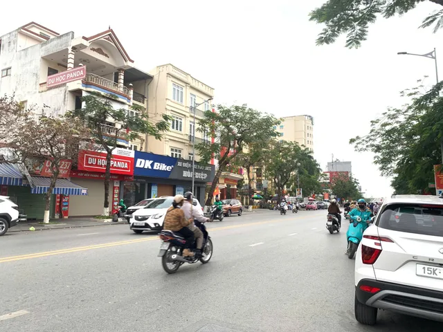 Cho thuê nhà Lạch Tray MT: 7m  DT: 85m2 vỉa hè rộng, gần khu trường học.