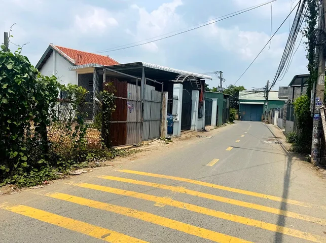 TRẦN THỊ XANH P.TÂN ĐÔNG HIỆP - ĐẤT ĐẸP 156M2 (7X23M) ĐƯỜNG NHỰA THÔNG - 5,7 TỶ