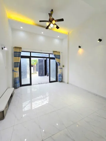 🌴 Bán Nhà riêng 85m2 có sẵn 67 m2 thổ cư giá 5.79 tỷ tại Đường số 836 Phường Phú Hữu Quận 9 TP. Hồ Chí Minh.