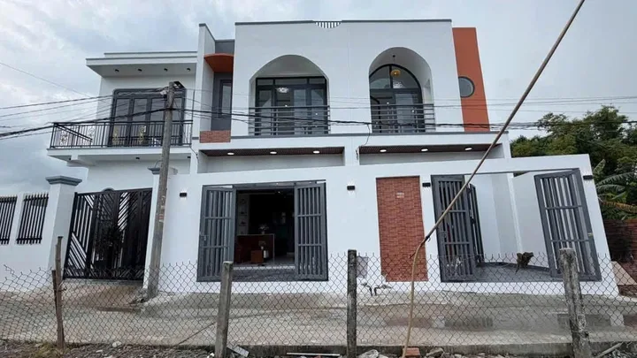🏡 BÁN NHÀ LẦU XÃ MỸ LỘC, CẦN GIUỘC – ĐÃ HOÀN CÔNG