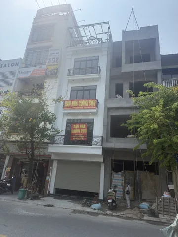 CC bán nhà mặt phố nguyễn văn cừ ( mặt đường dưới, phía cột 3. phường hồng hải cũ) phường Hạ Long - QN