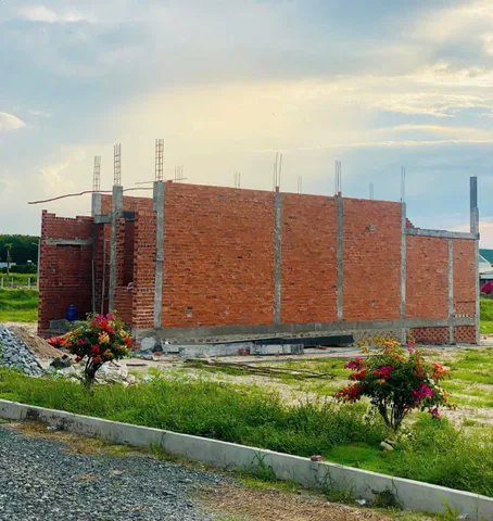 Bán Nhà riêng 225m2 có sẵn 60 m2 thổ cư giá 890 triệu tại Đường Nguyễn Văn Linh - Chọn - Phường Chơn Thành Đồng Nai