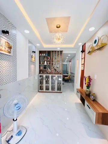 🏡 BÁN NHÀ ĐẸP 3 TẦNG – 5 PHÒNG NGỦ – CÁCH MẶT TIỀN LƯƠNG VĂN CAN CHỈ 30M – QUẬN 8