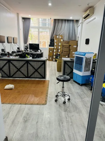 Bán nhà Kim Đồng phân lô ô tô kinh doanh văn phòng, Dt 50m2, 5t, mt 4.6m, 16.8 tỷ.