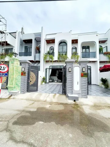 NHÀ ĐẸP – GIÁ TỐT _GẦN NGÃ 4 XOÀI ĐÔI.