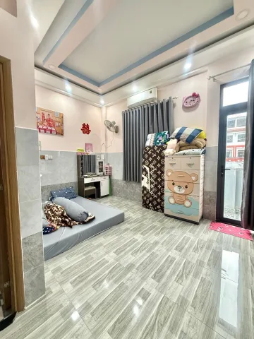 LẠC LONG QUÂN QUẬN 11 60M2 4 TẦNG NGANG 5M 4PN HẺM XE HƠI 9,9 TỶ