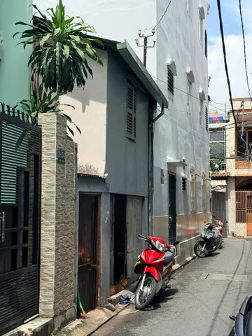 19/45/2 Cô Bắc 28.1 C4 4 8 4.6 tỷ Phường 1 Phú Nhuận.