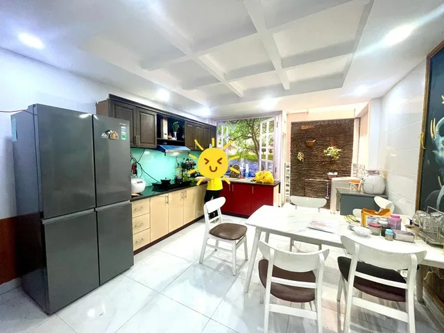 NHÀ XEM Ô TÔ - TRƯỚC KHU ĐỒNG BỘ - ĐI BỘ QUA EMART PHAN HUY ÍCH