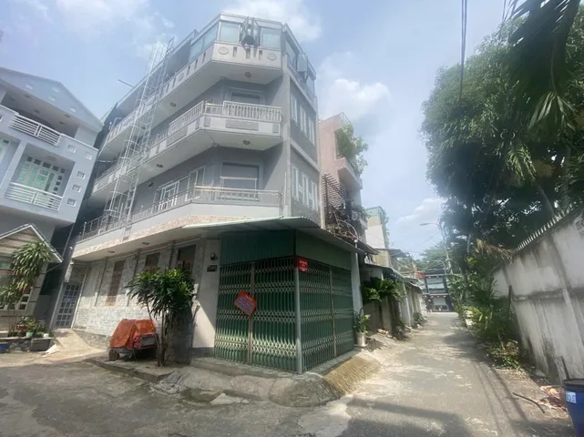 Gà đẻ trứng vàng. CHDV 4 tầng, góc 2 mặt tiền, doanh thu 80tr/tháng
